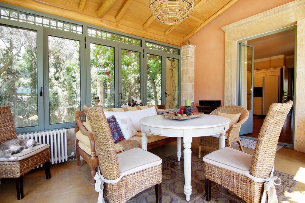 Vouliagmeni Villa Атина Екстериор снимка